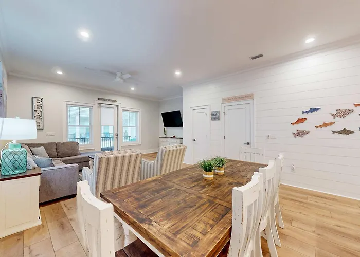 Holiday home New Near The With On-site Pool Hot Tub Private Balcony & W&d Gulf Shores
